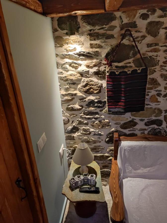 Πέτροκτιστο Σπίτι. Stone House Villa Karystos  Exteriör bild