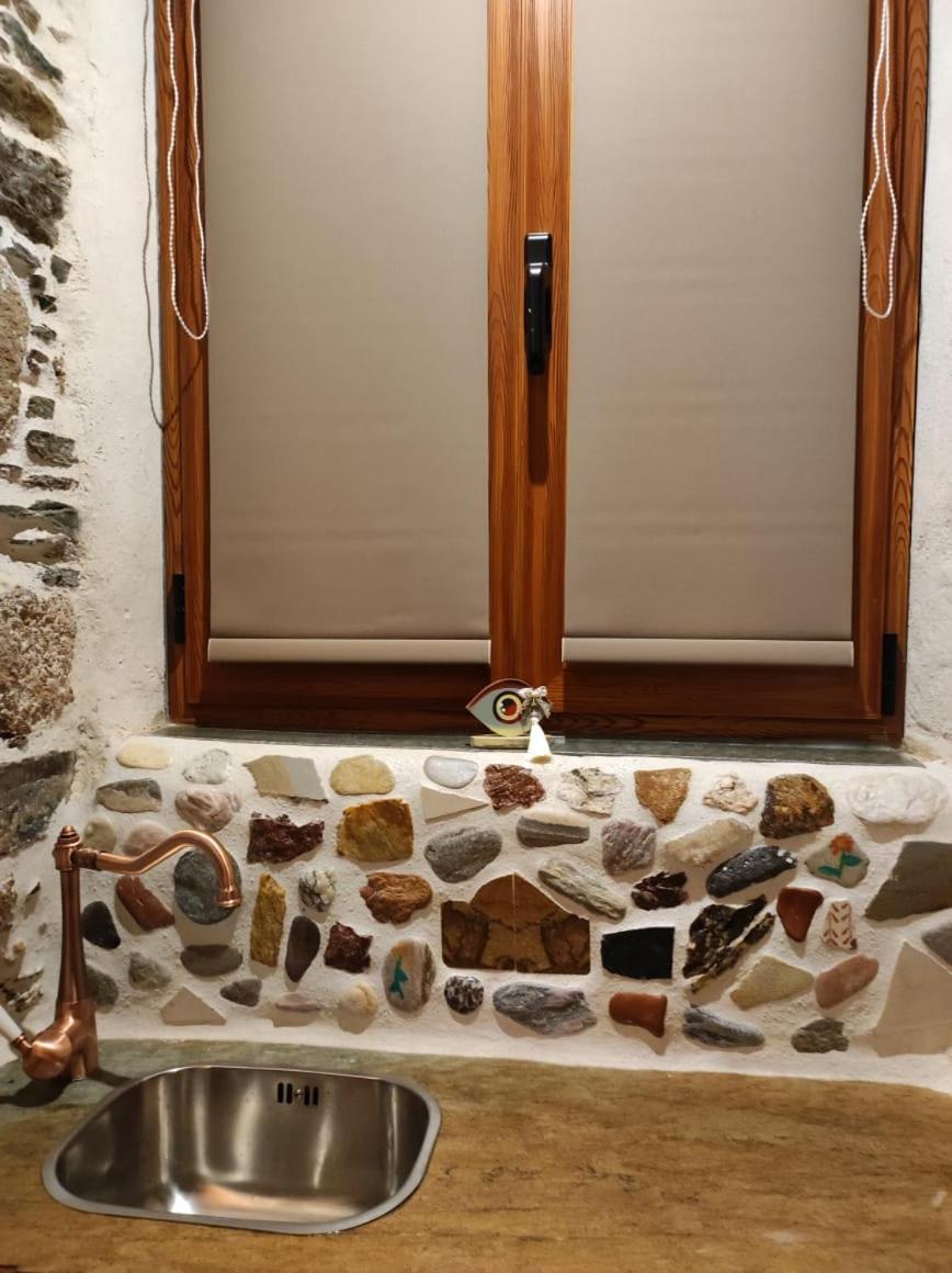 Πέτροκτιστο Σπίτι. Stone House Villa Karystos  Exteriör bild